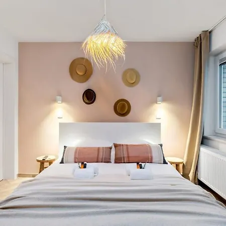 Albane - Modern 2 Bedroom In Appartamento *